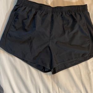 Women’s black athletic shorts medium to large